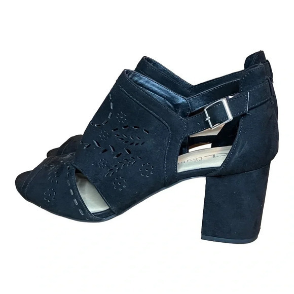 CL BY LAUNDRY WOMEN'S JOANNE SUEDE BLACK HEELED FLORAL CUTOUT SANDALS SIZE 8.5 - Picture 2 of 13